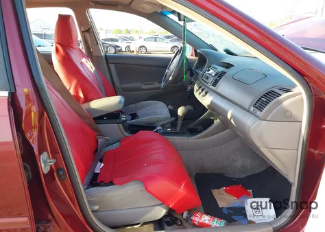 2004 Toyota Camry Le from USA, damaged, VIN 4T1BE32K84U362193